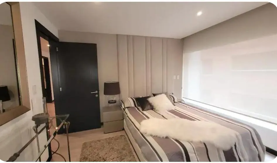 Apartmán Departamento De Lujo En La Republica Del Salvador Quito 0*,  Ekvádor